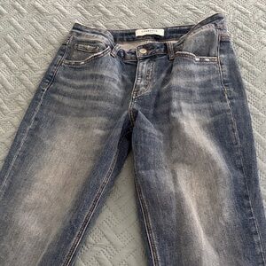 LoverVet Women's Classic Blue Cropped Jeans